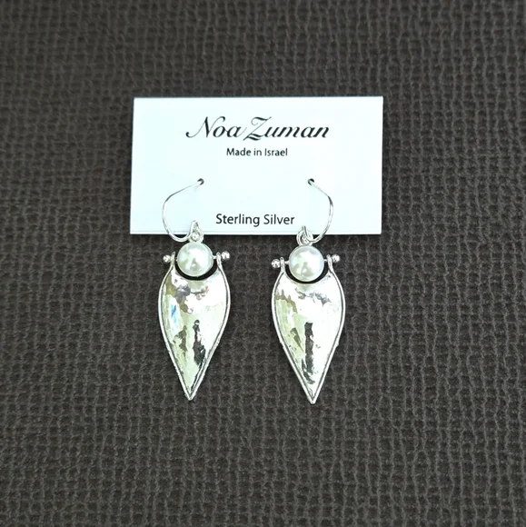 Noa Zuman Inverted Teardrop💧 With Freshwater Pearl Earrings - Picture 14 of 16